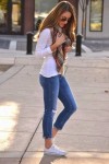 long-sleeve-t-shirt-skinny-jeans-low-top-sneakers-scarf-sunglasses-large-8269